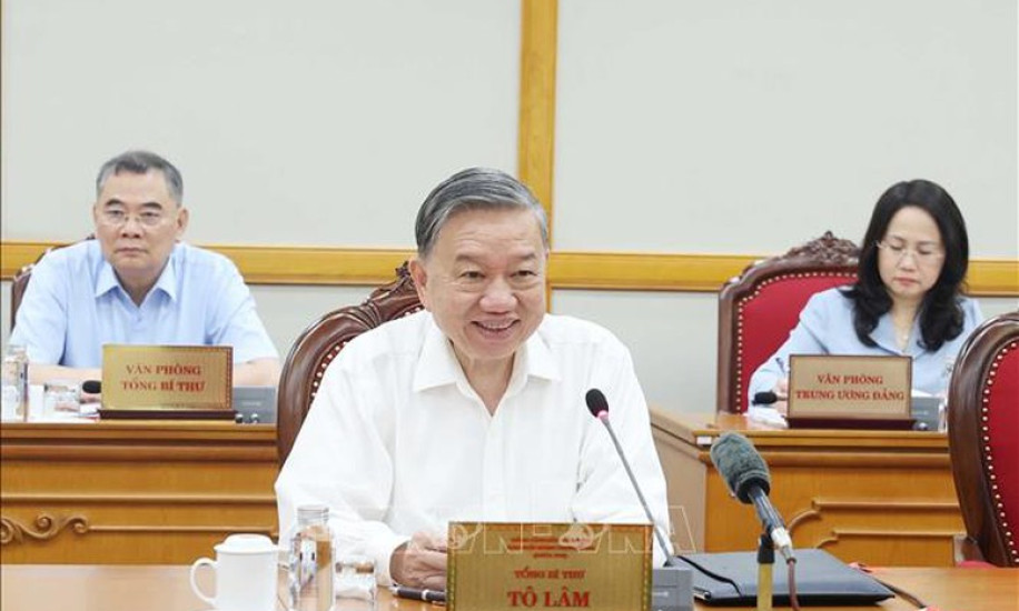 Bộ Chính trị, Ban Bí thư họp triển khai thực hiện sắp xếp tổ chức bộ máy của hệ thống chính trị