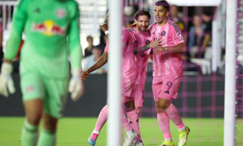 Messi, Suarez giúp Inter Miami đại thắng