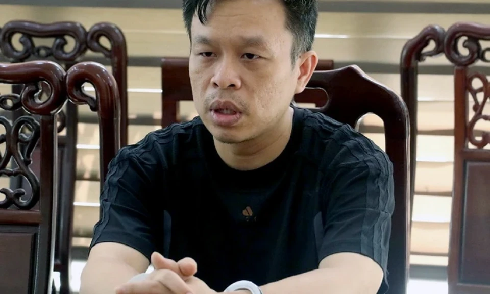 Khởi tố một Phó Trưởng phòng tham ô hàng tỷ đồng để đánh bạc