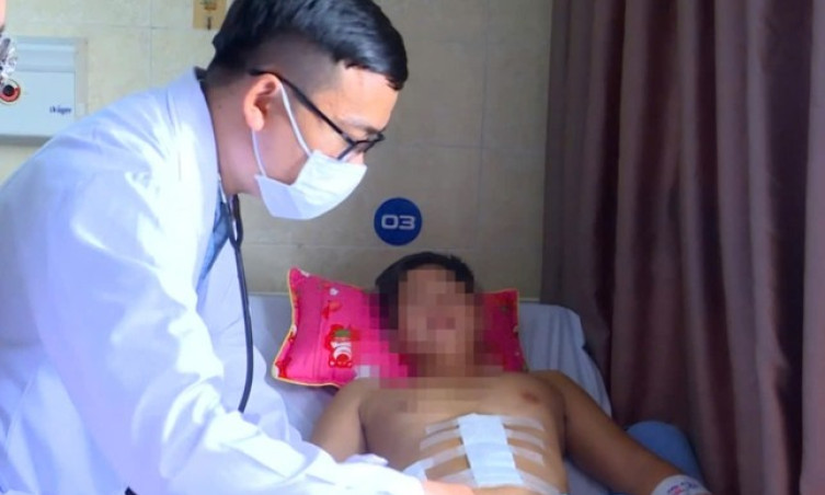 Bắn trọng thương tài xế xe tải vì lưu thông gây bụi