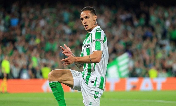 Arsenal tính gây sốc với Antony