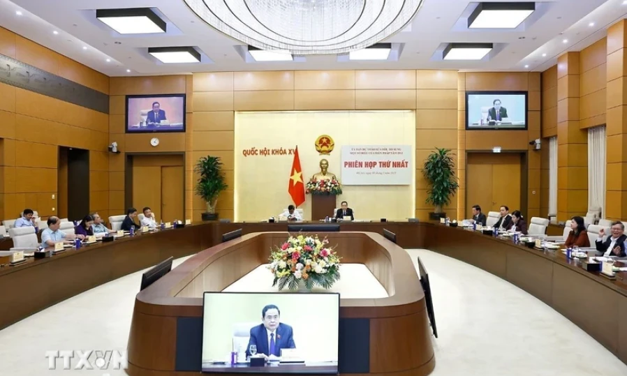 Kế hoạch tổ chức lấy ý kiến về dự thảo Nghị quyết sửa đổi Hiến pháp 2013