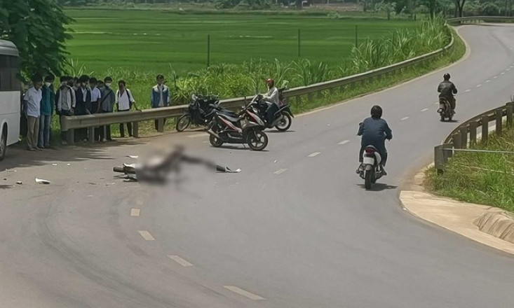 Tai nạn trên Quốc lộ 12B, nam sinh lớp 12 tử vong