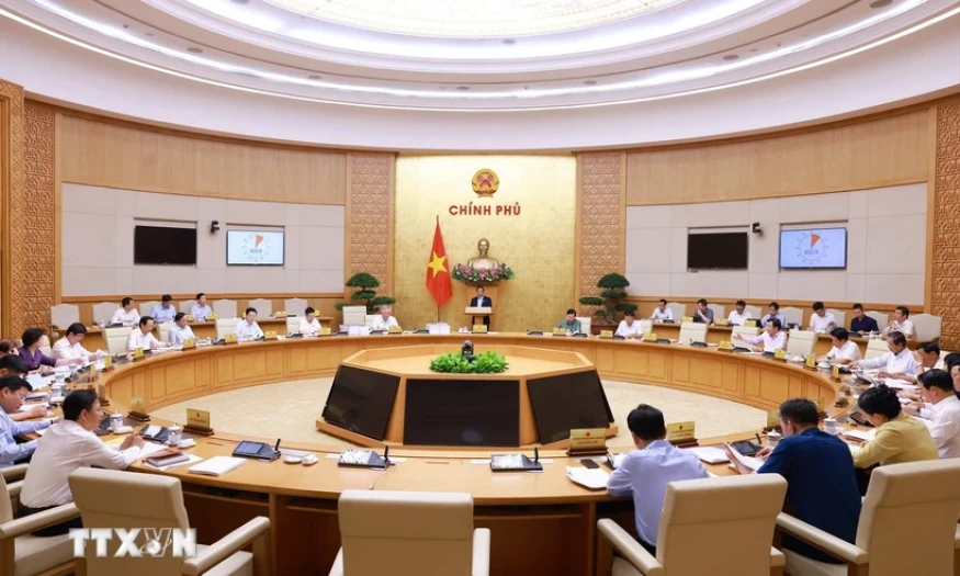 Thủ tướng: Bố trí kinh phí trả cho người xin nghỉ và dôi dư khi sắp xếp bộ máy