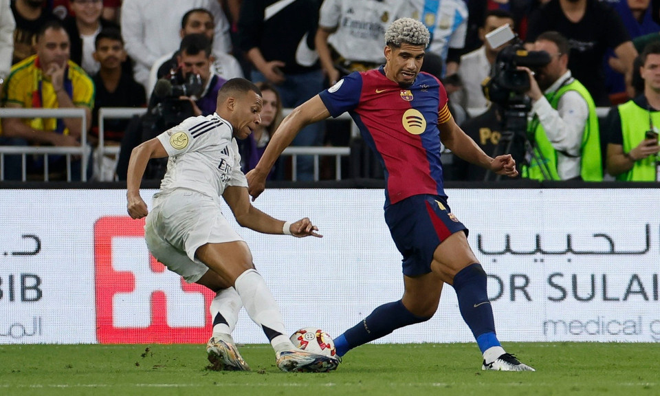 Siêu kinh điển Real Madrid đấu Barca: Mbappe gõ cửa lịch sử