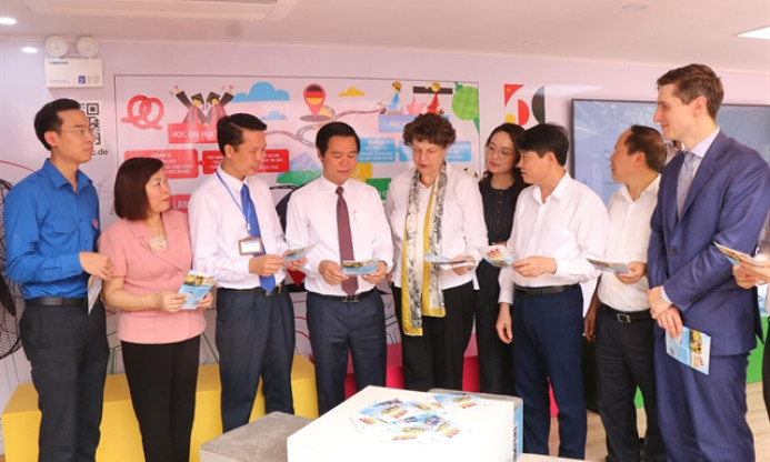 Initiative offers youth expanded access to global labour market