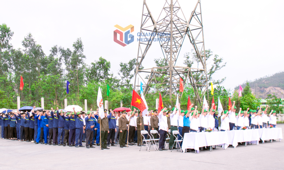 Thợ mỏ sôi nổi hưởng ứng Tháng Công nhân