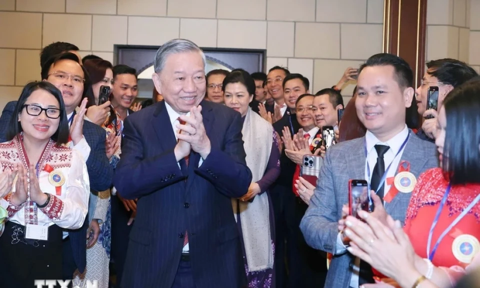 Cộng đồng người Việt tại Nga vui mừng đón Tổng Bí thư Tô Lâm cùng đoàn đại biểu cấp cao Việt Nam