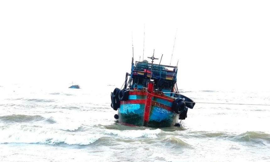 Ba người tử vong dưới hầm tàu cá