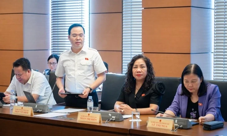 Đại biểu Quốc hội: Cử tri mong muốn đại biểu phải “đủ đức, đủ tài”