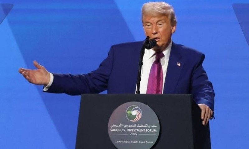 Ông Trump tuyên bố dỡ bỏ trừng phạt Syria, hướng tới bình thường hóa quan hệ