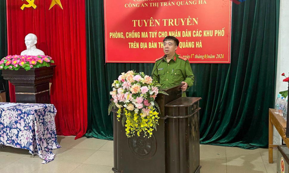 Nêu gương sáng vì nhân dân phục vụ