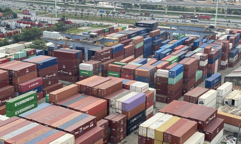 Bức tranh kinh tế Việt Nam quý I/2025: Vượt sóng thuế quan, tận dụng nội lực