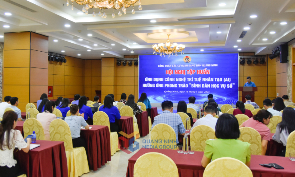 Công đoàn các cơ quan Đảng tỉnh tập huấn ứng dụng công nghệ AI