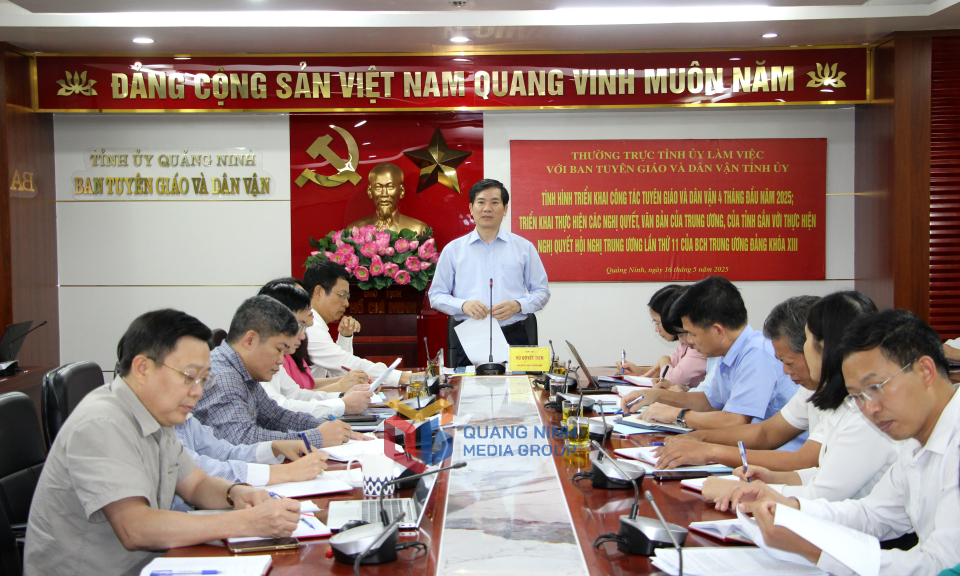 Công tác tuyên giáo, dân vận phải đi trước đón bắt các nhiệm vụ của Đảng
