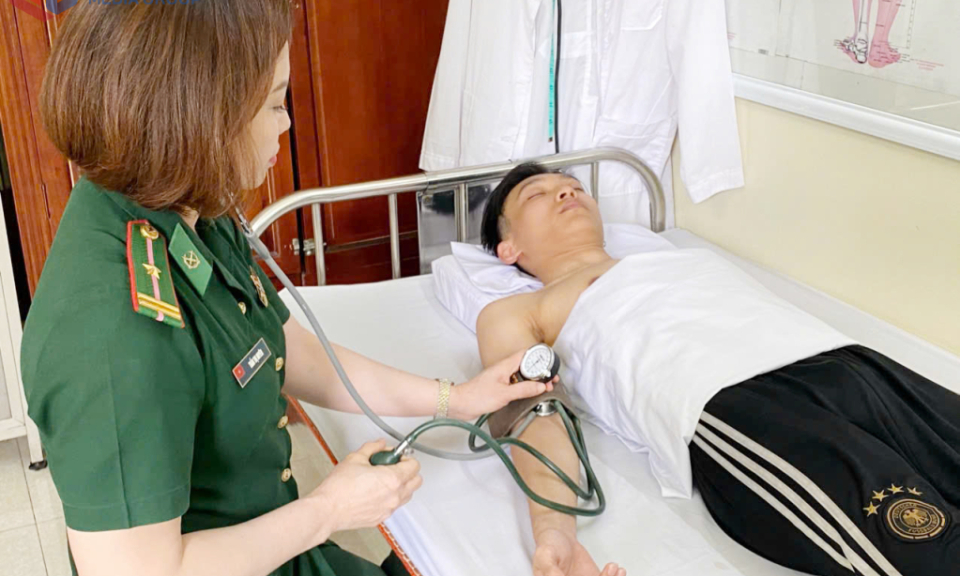  Kịp thời cứu nạn nam thanh niên 20 tuổi bị trôi dạt trên biển 