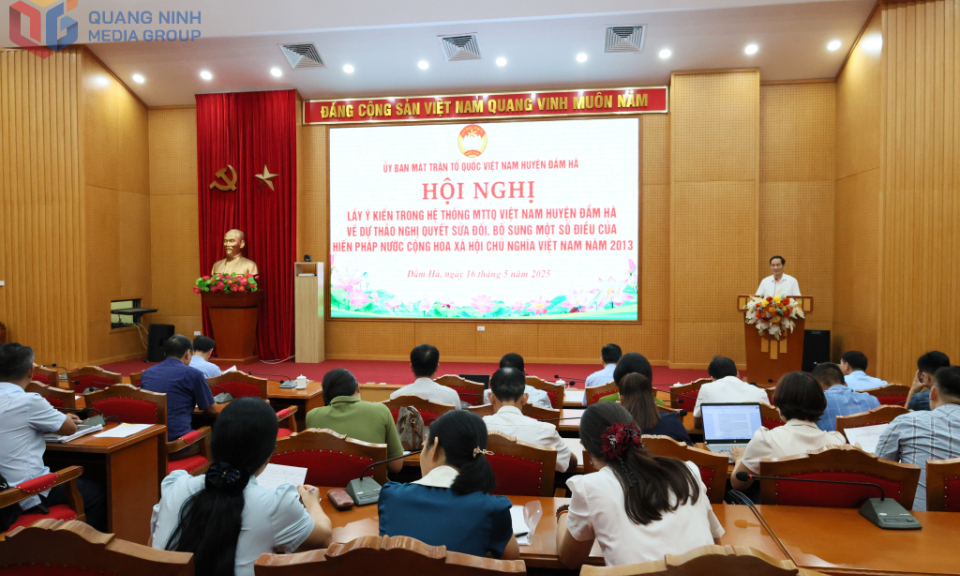 Đầm Hà: Lấy ý kiến về dự thảo Nghị quyết sửa đổi, bổ sung một số điều của Hiến pháp năm 2013
