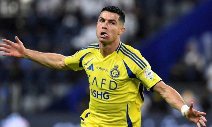Ronaldo tiếp tục đứng đầu làng thể thao về khả năng kiếm tiền