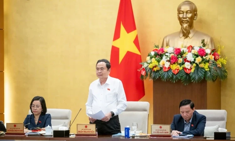 Thể chế hóa kịp thời chủ trương lớn của Đảng, giải quyết các vấn đề thực tiễn