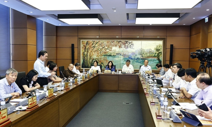 Việt Nam proposes easing citizenship rules for overseas Vietnamese and foreign experts