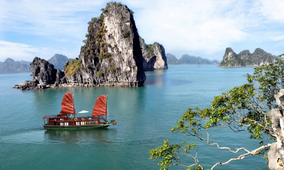 Ha Long Bay - 30 years and international titles