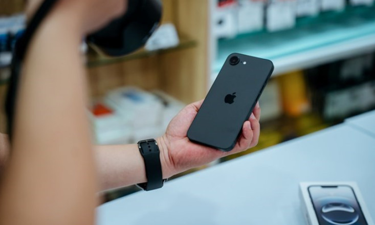 iPhone 17 Air có thể sẽ dùng pin silicon thế hệ mới