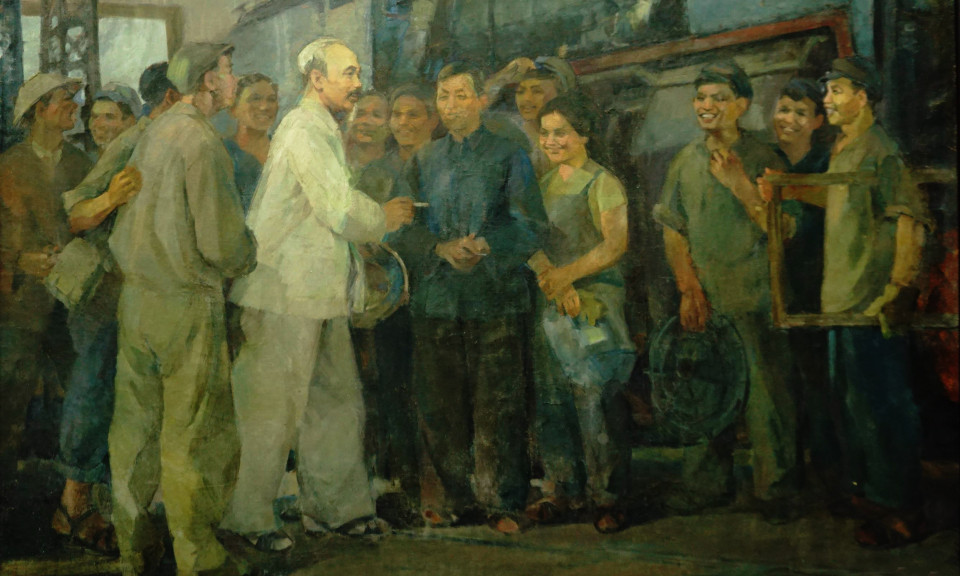 Bác vẫn cùng chúng cháu hành quân