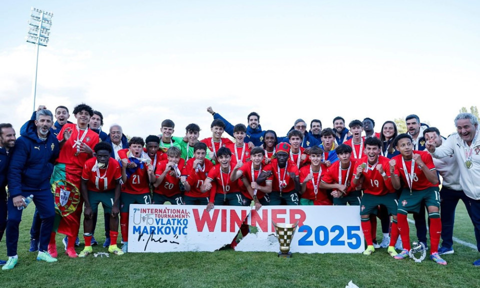 Con trai Ronaldo lập cú đúp giúp U15 Bồ Đào Nha vô địch giải quốc tế