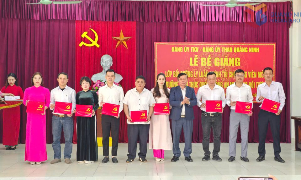 Đảng bộ Than Quảng Ninh: Đổi mới công tác học tập lý luận chính trị, nghị quyết của Đảng