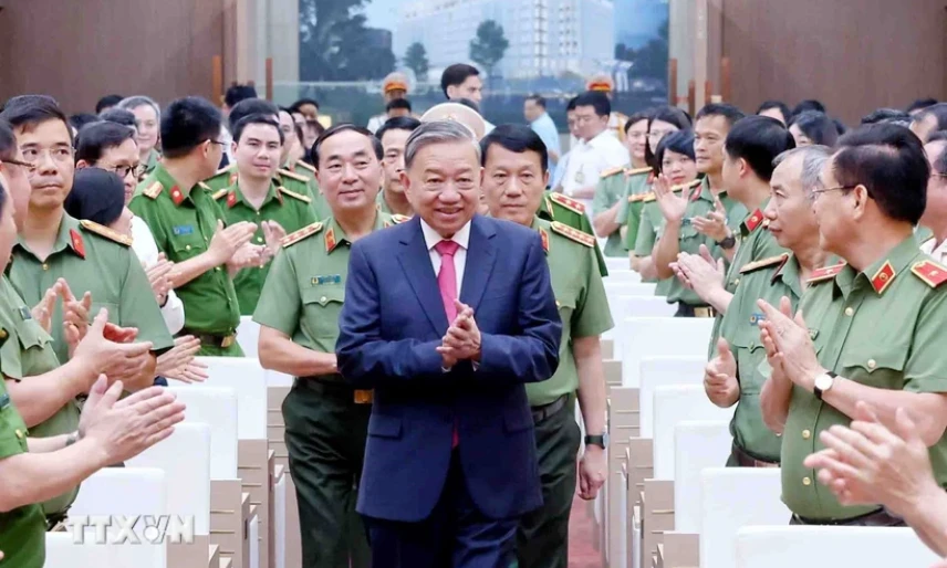 Tổng Bí thư: Gắn kết chặt chẽ học tập, làm theo Bác với xây dựng lực lượng Công an Nhân dân