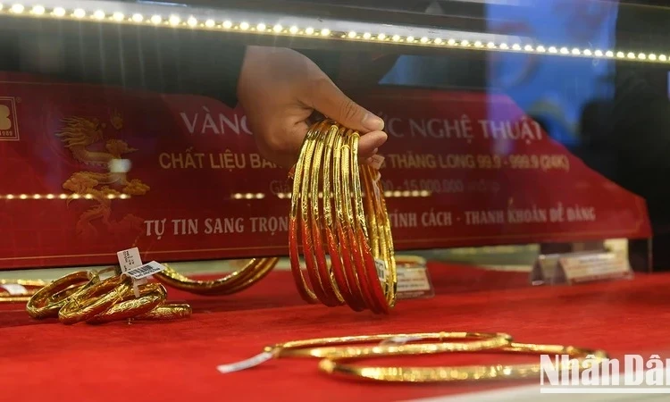 Giá vàng ngày 20/5: Vàng miếng SJC duy trì ở mức 119,3 triệu đồng/lượng