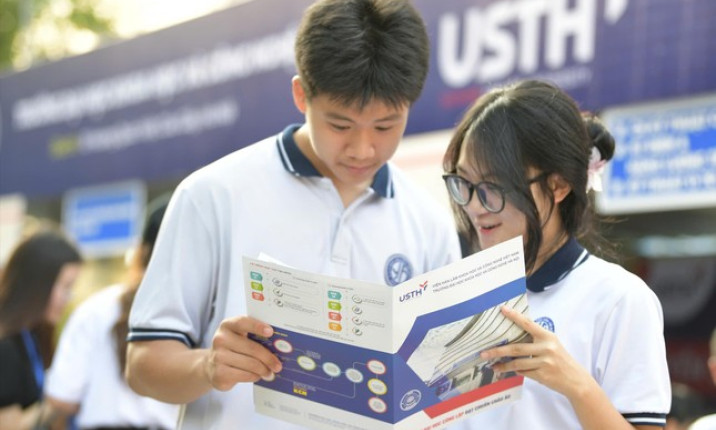 Tuyển sinh đại học 2025: Không đăng kí trên cổng tuyển sinh của trường, thí sinh mất quyền lợi 
