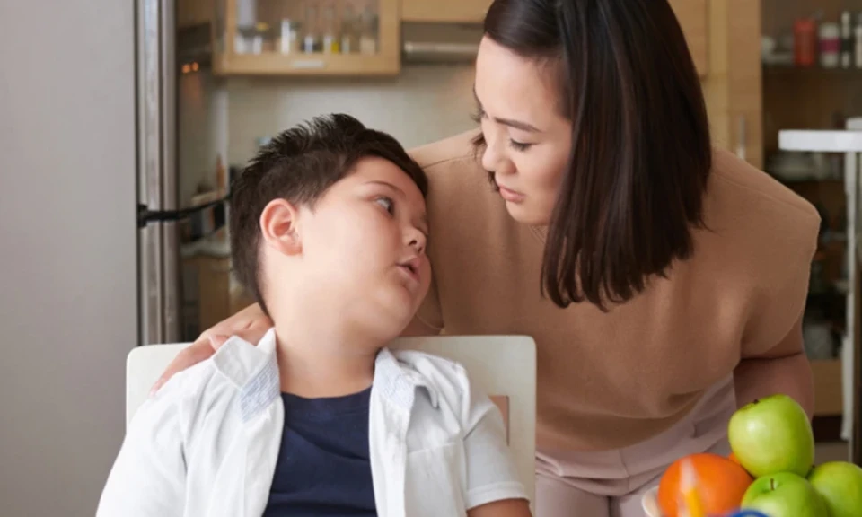 Phải làm gì khi con thích phàn nàn và đổ lỗi?