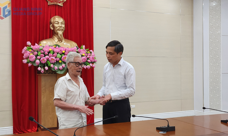 Đối thoại giải quyết khiếu nại của công dân phường Cẩm Sơn 