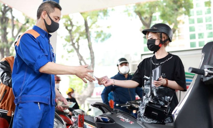 Giá xăng đồng loạt giảm từ chiều nay