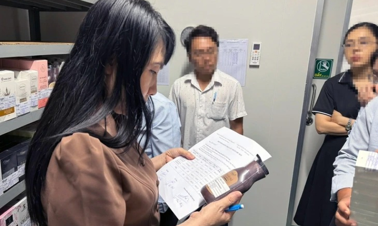 Mỹ phẩm bị thu hồi do công ty chồng Đoàn Di Băng phân phối: Không có dấu hiệu hình sự