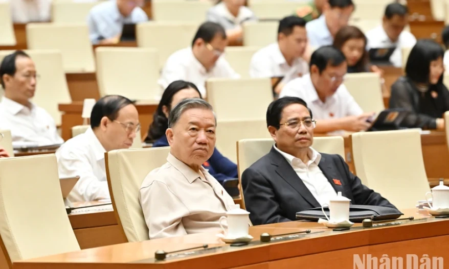 Trình Quốc hội dự án Luật Chuyển giao người đang chấp hành án phạt tù
