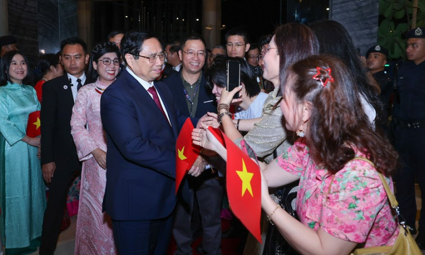 Thủ tướng Phạm Minh Chính tới Kuala Lumpur, bắt đầu thăm Malaysia và dự Hội nghị Cấp cao ASEAN