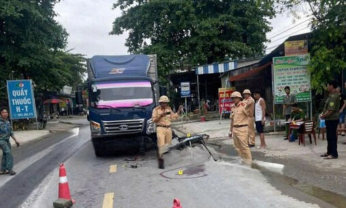 Tai nạn trên Quốc lộ 12B, 3 trẻ nhỏ ở Hòa Bình bị thương