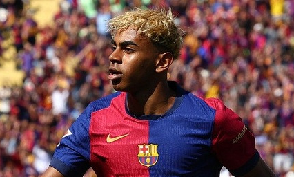 Yamal gia hạn hợp đồng với Barca, lương 441 tỉ đồng/năm