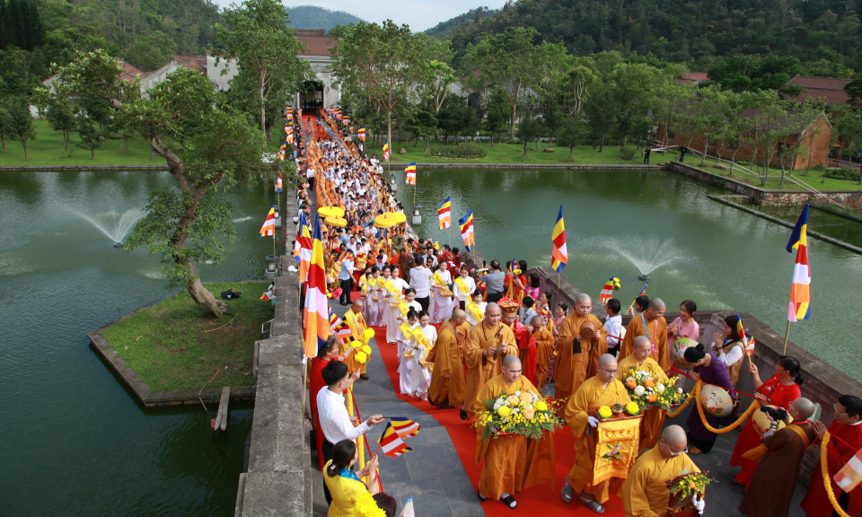 Chiêm bái Xá lợi Đức Phật: Thiêng liêng, trang nghiêm, thành kính