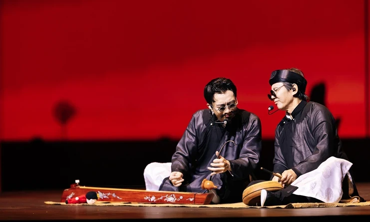 Soobin thăng hoa cùng âm nhạc dân tộc trong solo concert đầu tiên