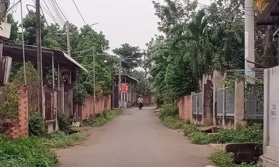 Bắt tạm giam một trưởng ấp ở Bà Rịa - Vũng Tàu vì dâm ô với nữ sinh lớp 9
