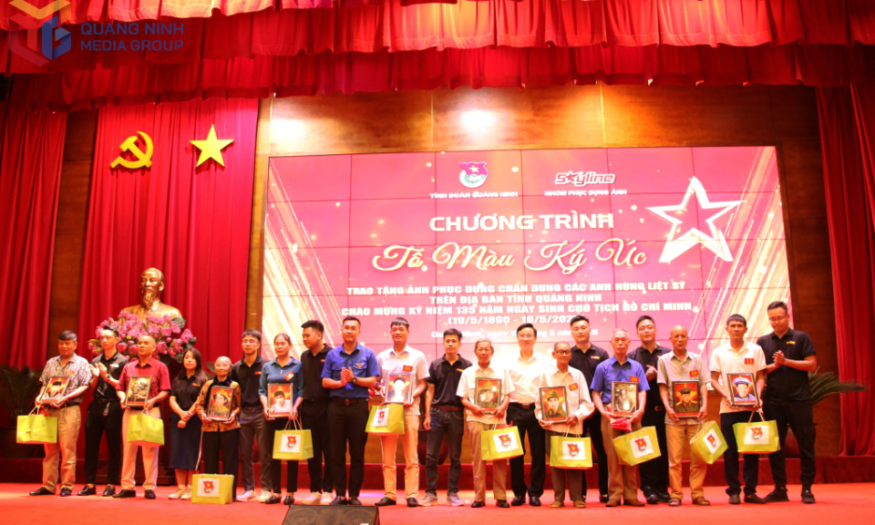“Mỗi bức ảnh là một hành trình đầy cảm xúc...”