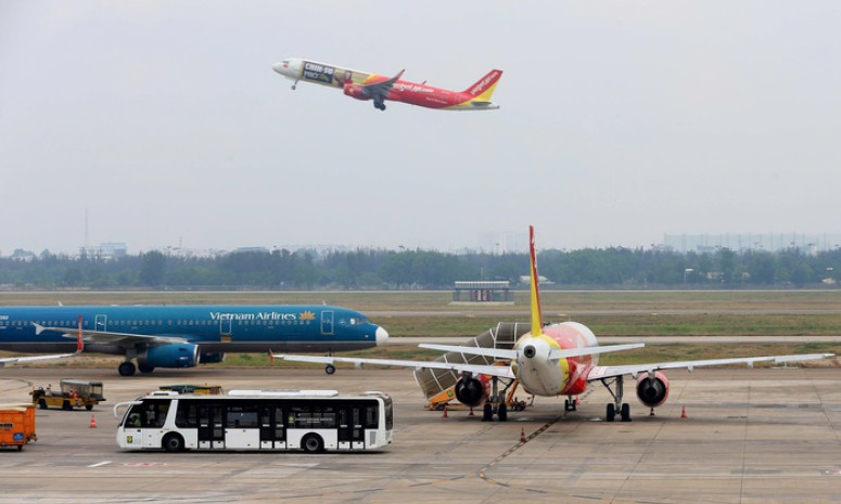 Hàng không sôi động, giá vé có giảm?