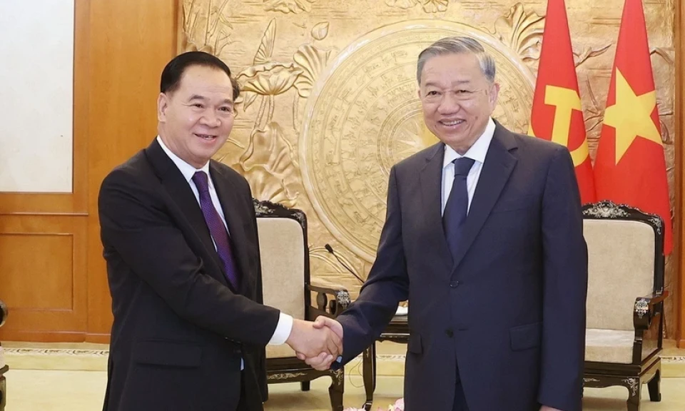 Tổng Bí thư Tô Lâm tiếp Chánh Văn phòng Trung ương Đảng Nhân dân Cách mạng Lào