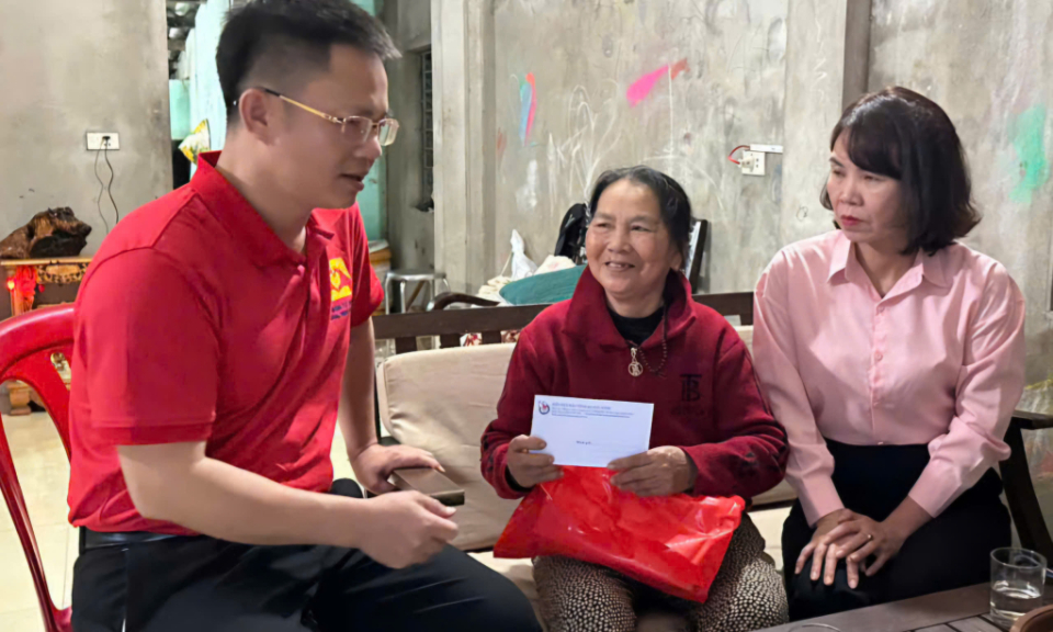 Kỳ 2: Tấm lòng người làm báo với Mẹ Việt Nam Anh hùng và các gia đình chính sách