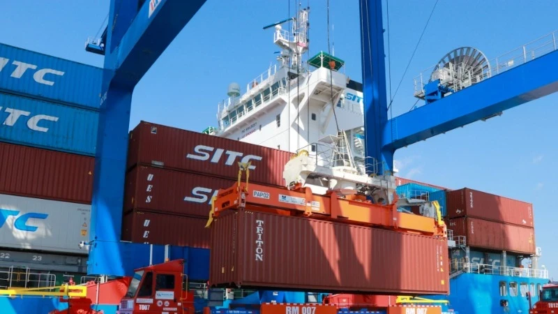 Nâng tầm logistics để làm bệ đỡ cho xuất khẩu - Ảnh 2. Nâng tầm logistics để làm bệ đỡ cho xuất khẩu - Ảnh 2.
