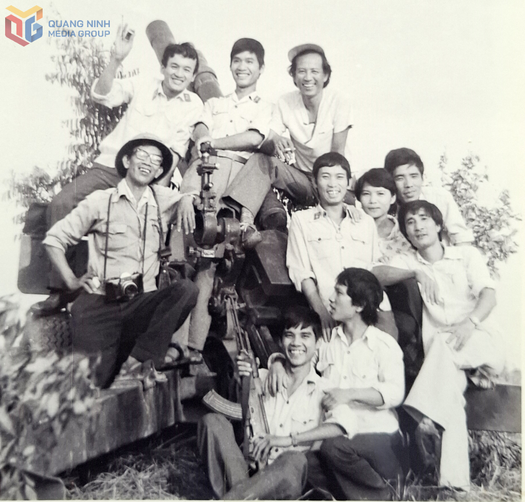 Ảnh với chú thích