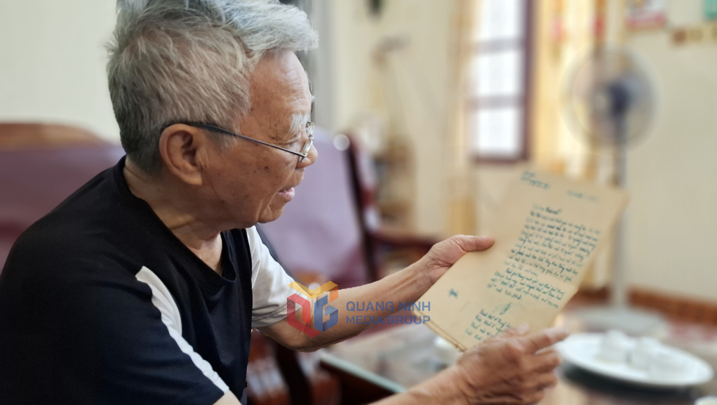 Ảnh với chú thích